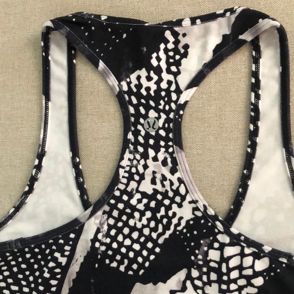 Lululemon thank top - Picture 2 of 4